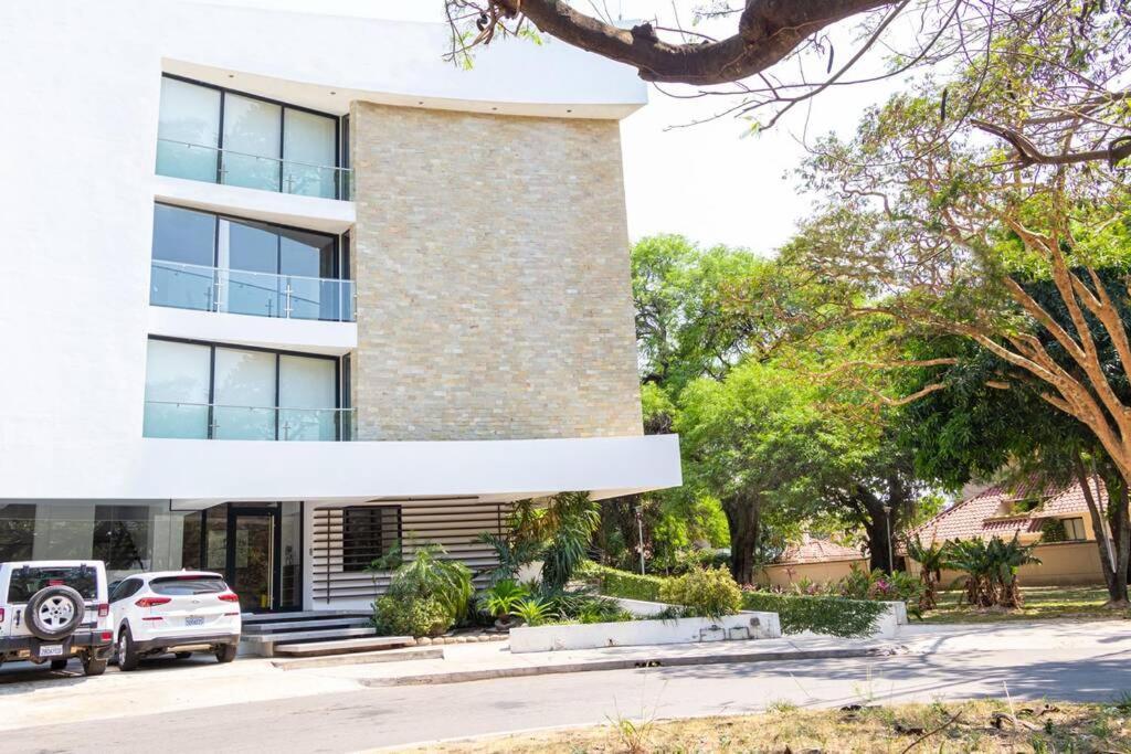 Luxurious Stay At Modern Apartment Santa Cruz de La Sierra Exterior foto